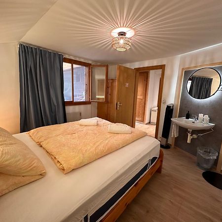 Hotel Wildbach Brienz Бриенц Екстериор снимка