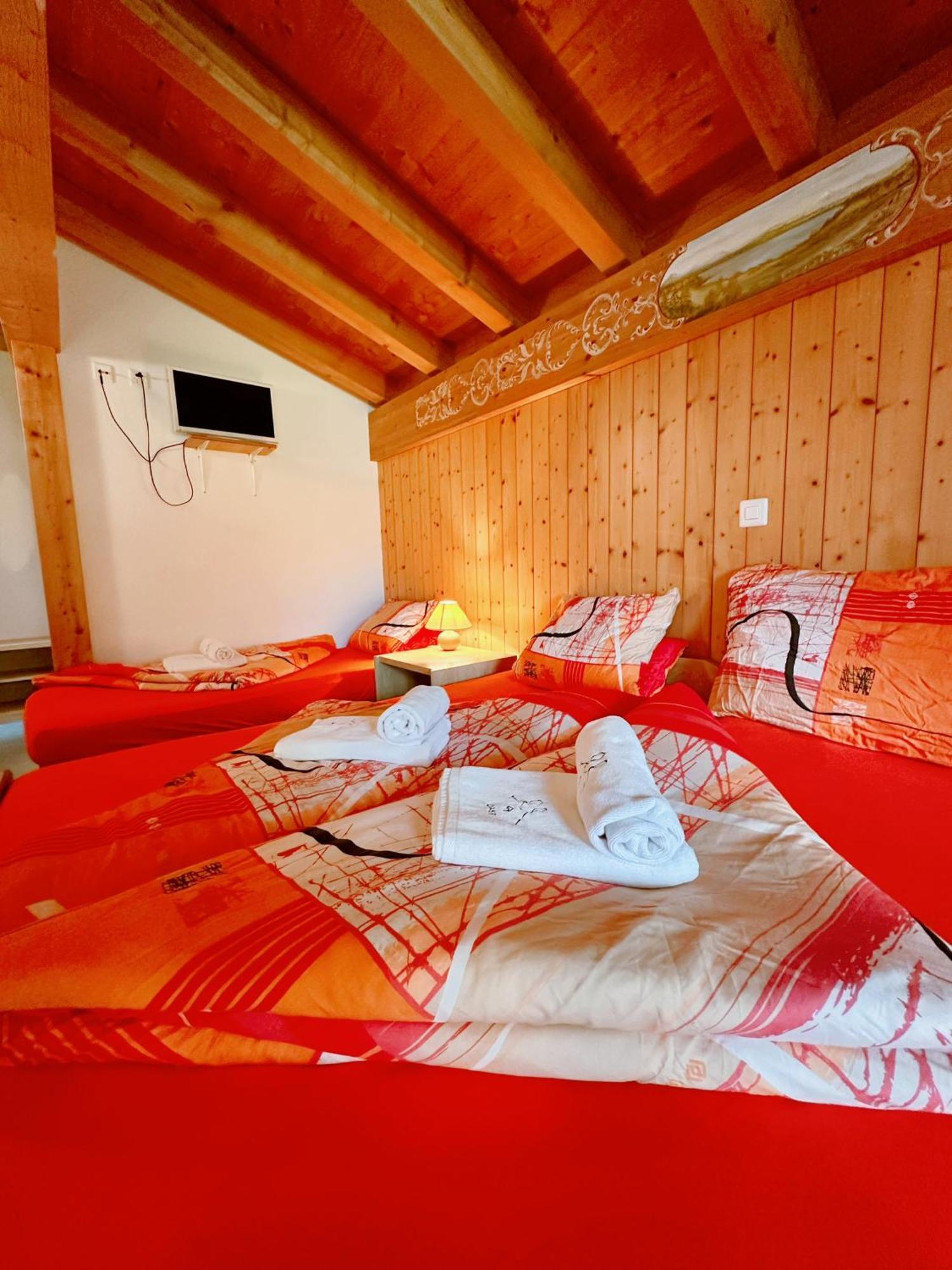 Hotel Wildbach Brienz Бриенц Екстериор снимка
