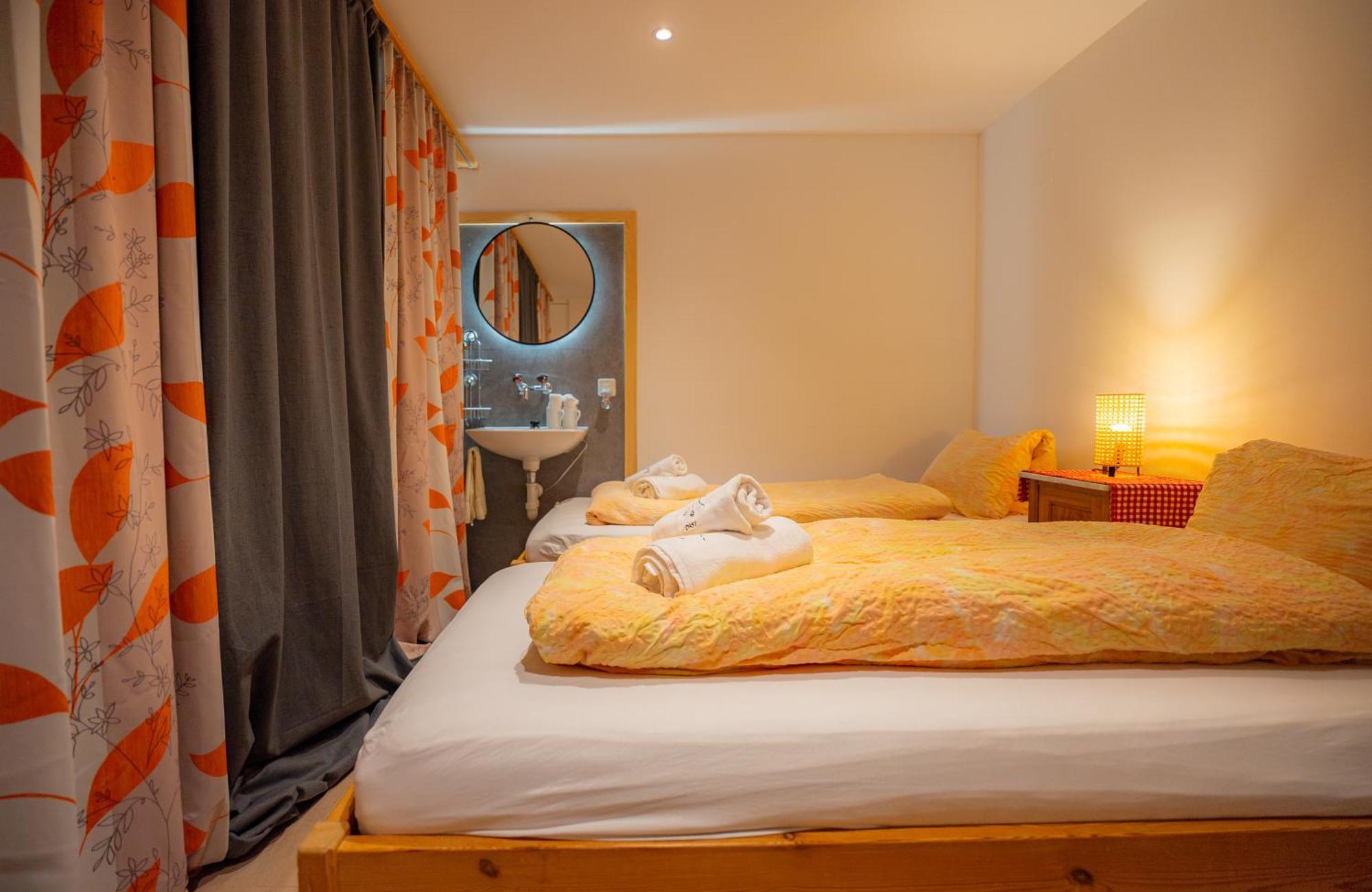 Hotel Wildbach Brienz Бриенц Екстериор снимка