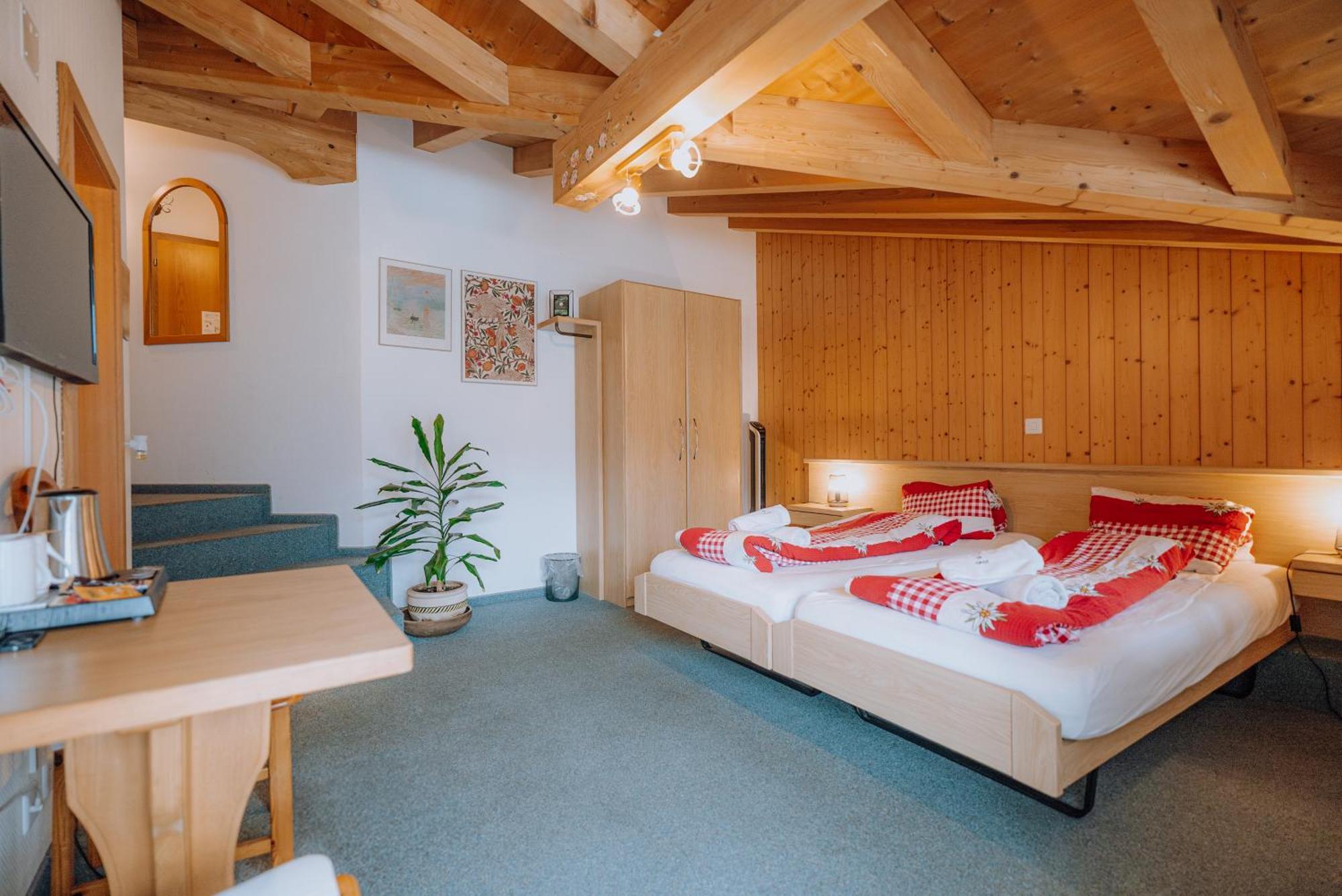 Hotel Wildbach Brienz Бриенц Екстериор снимка