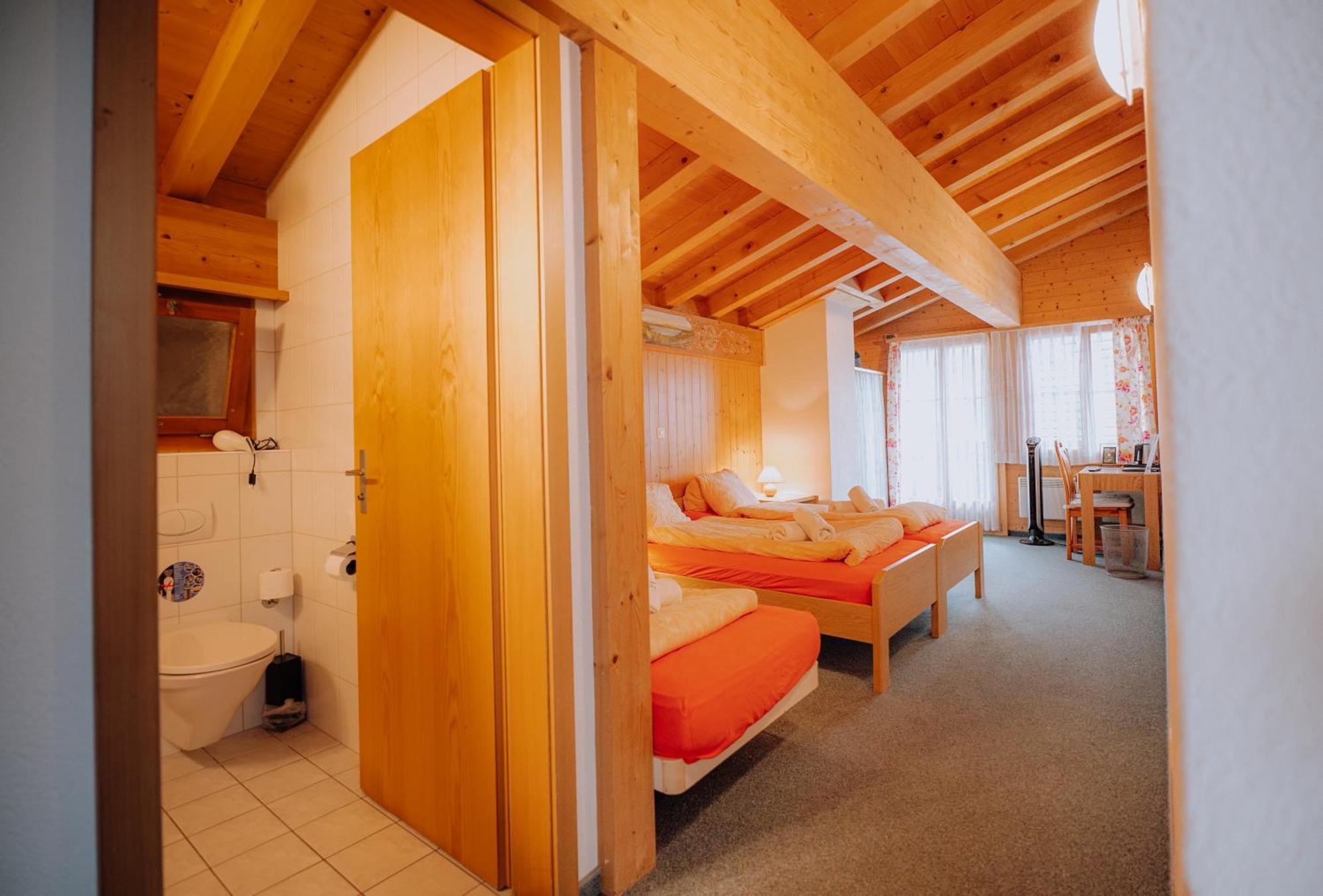 Hotel Wildbach Brienz Бриенц Екстериор снимка